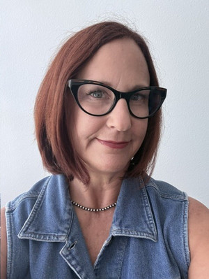 Ellis Headshot